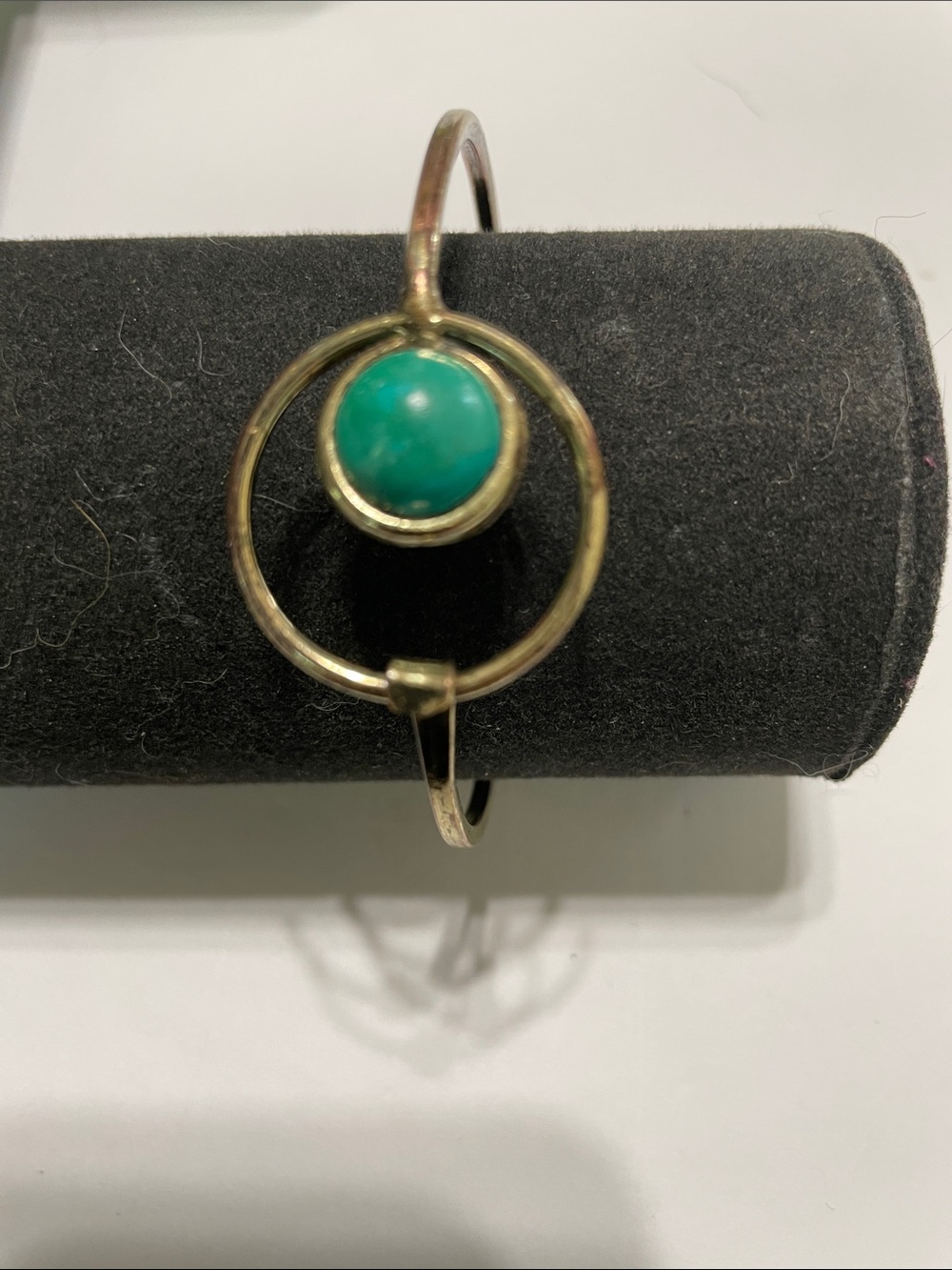 Gold-Tone Bracelet with Turquoise Stone Center. 9/6/6/2